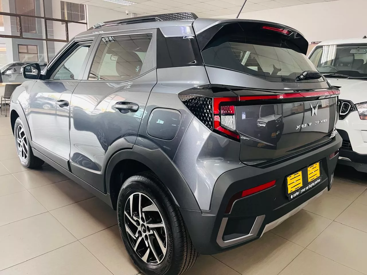 Vehicle Image for 2/2for Mahindra XUV 3XO 1.2T AX5 manual (manual | petrol)