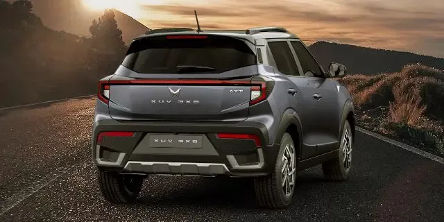 Mahindra XUV 3XO 1.2T AX7L 2025