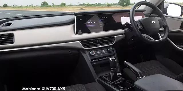 Vehicle Image for 3/3for Mahindra XUV700 2.0T AX5